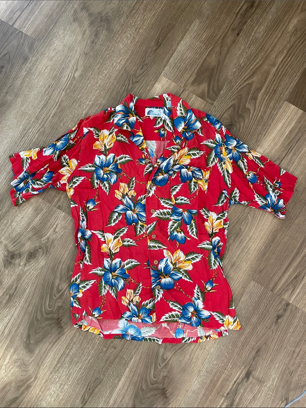 Vintage Islander Men's Red Hawaiian Button-Down Shirt - Size Medium